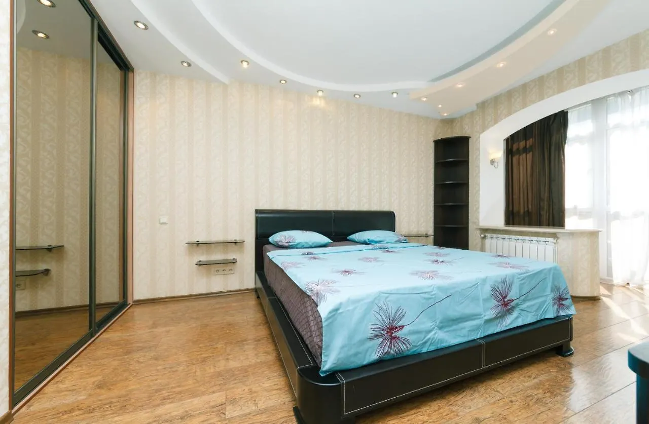 Apartment Househome Kyiv