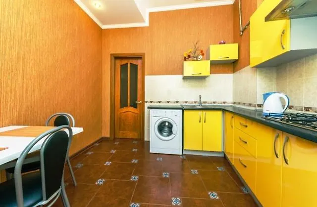 Househome Kyiv 0*,